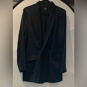 VENUS Classic Black Double-Breasted Blazer